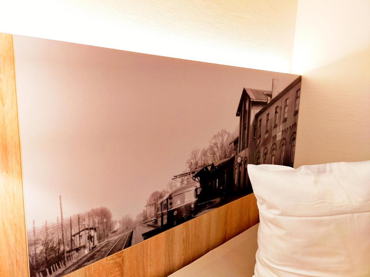 Hotel Xtra Gleis Хёрстель Экстерьер фото